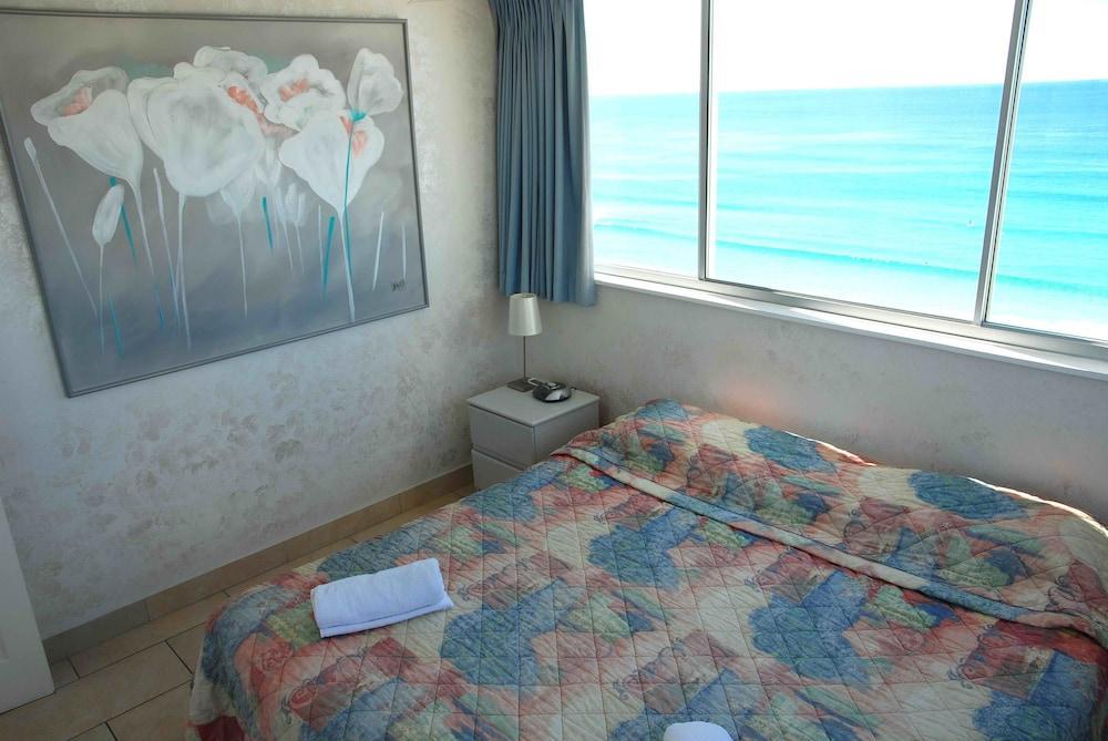 The Shore Apartments - Beachfront Гоулд Коуст Екстериор снимка