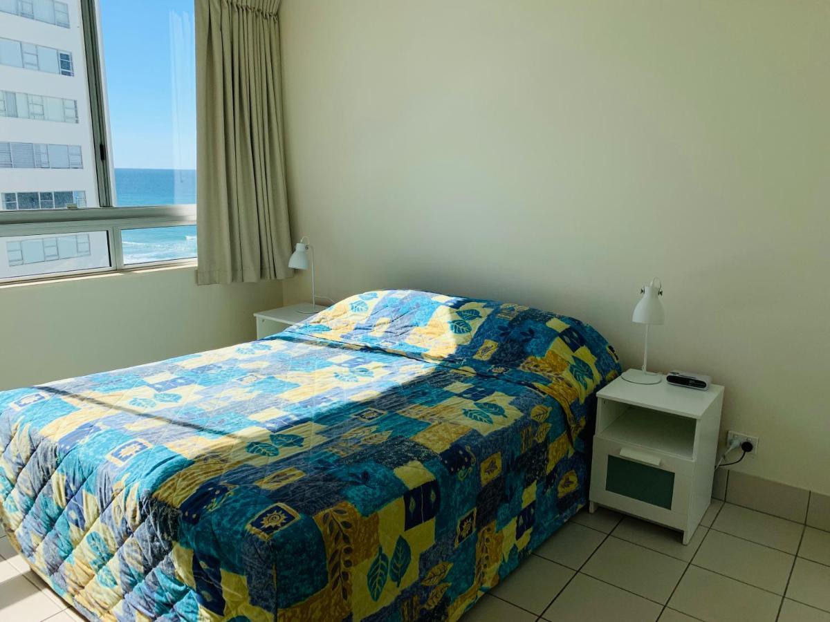 The Shore Apartments - Beachfront Гоулд Коуст Екстериор снимка