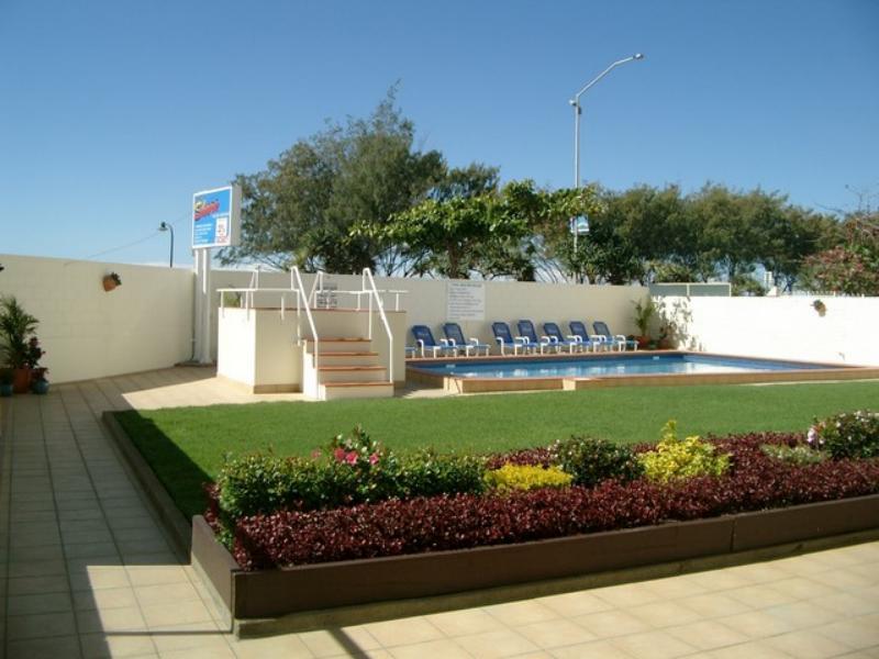 The Shore Apartments - Beachfront Гоулд Коуст Екстериор снимка
