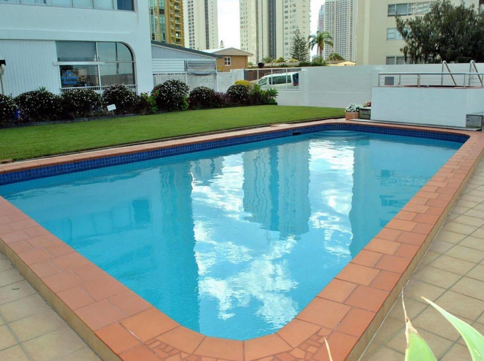 The Shore Apartments - Beachfront Гоулд Коуст Екстериор снимка